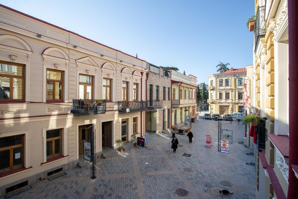 Stylish 2Br Apt In The Heart Of Old Тбілісі Екстер'єр фото