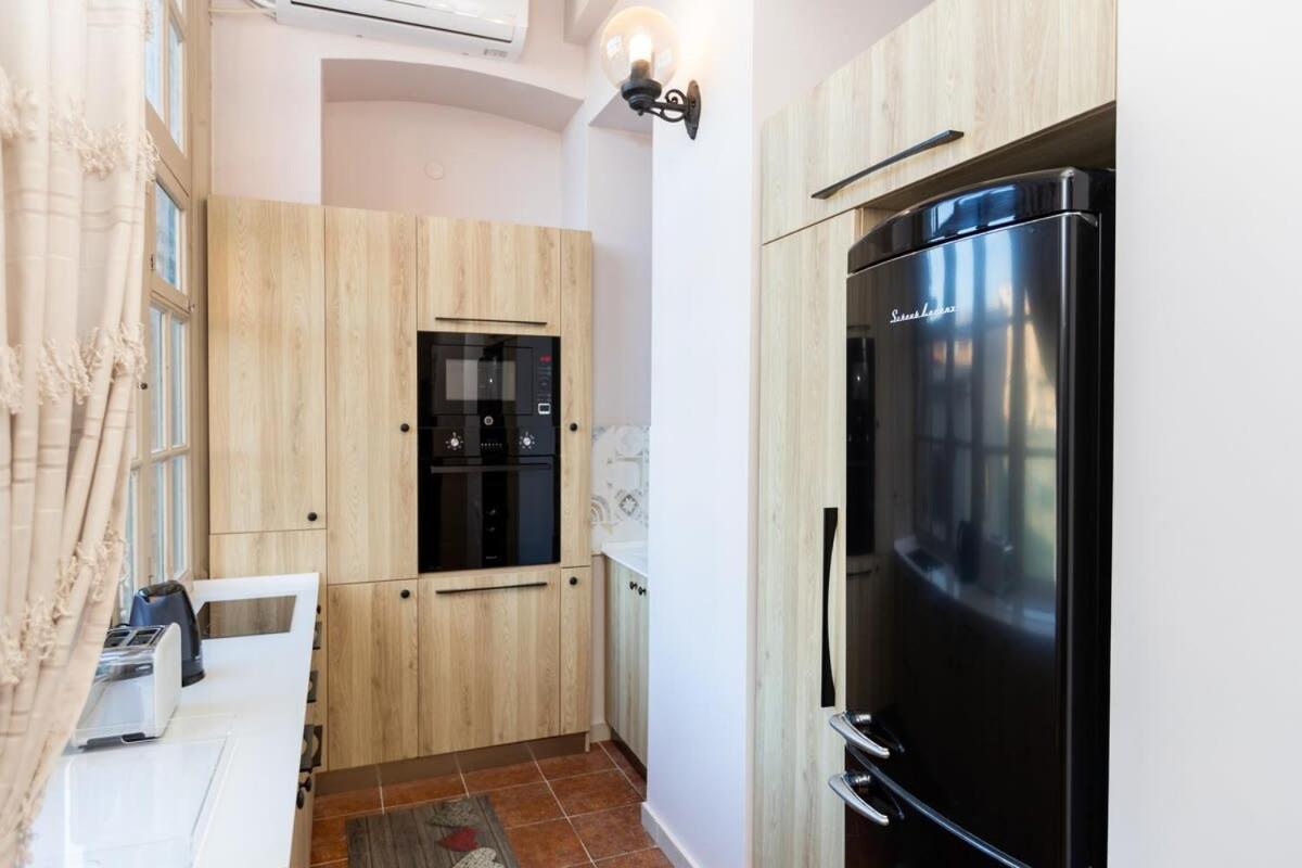 Stylish 2Br Apt In The Heart Of Old Тбілісі Екстер'єр фото