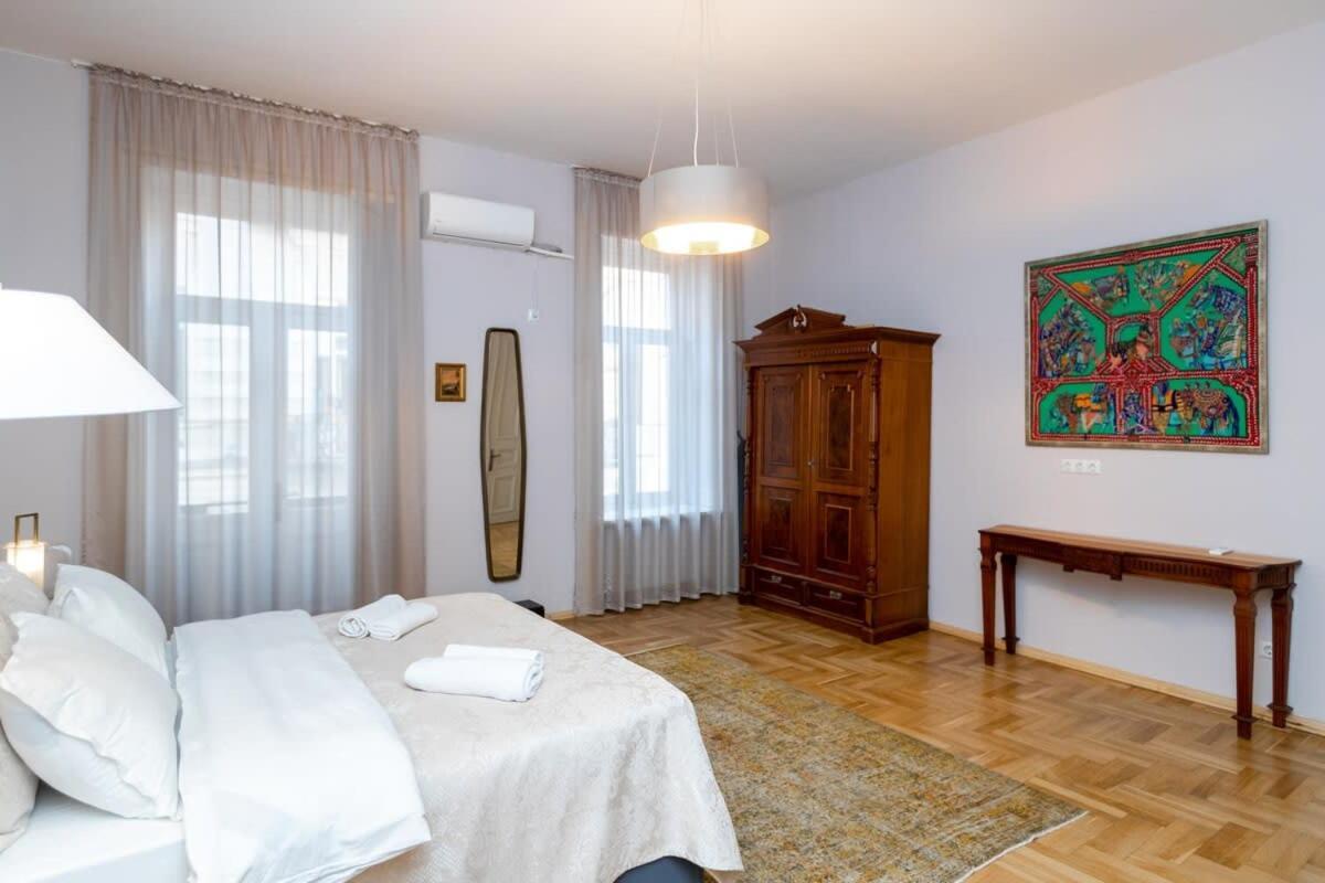 Stylish 2Br Apt In The Heart Of Old Тбілісі Екстер'єр фото