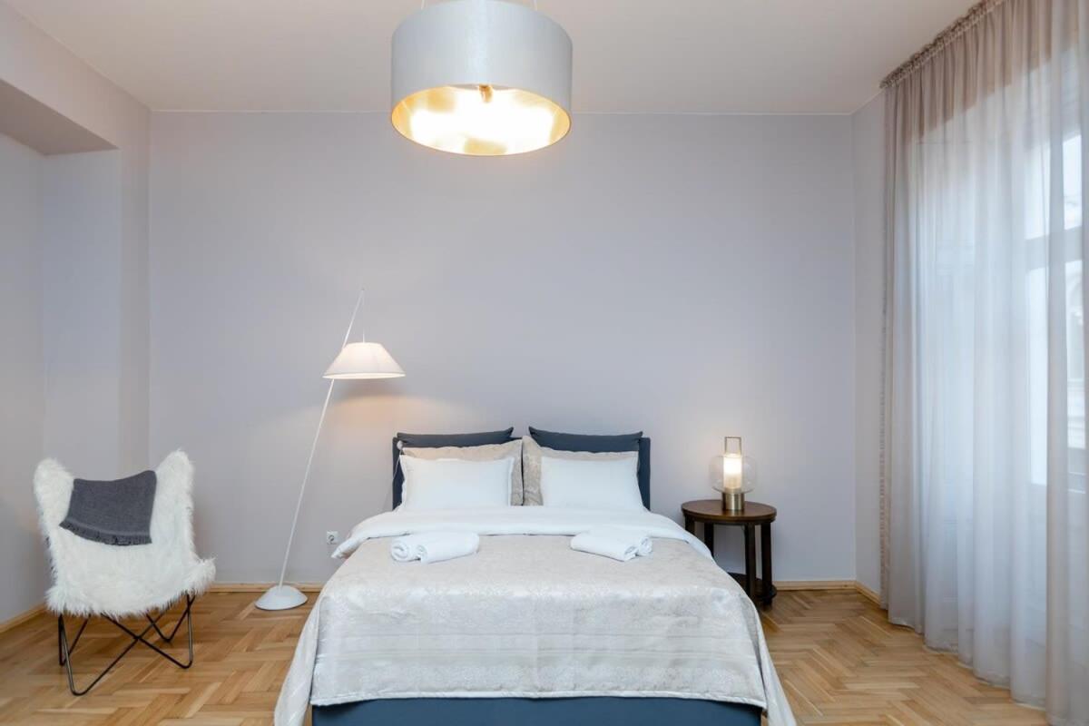 Stylish 2Br Apt In The Heart Of Old Тбілісі Екстер'єр фото
